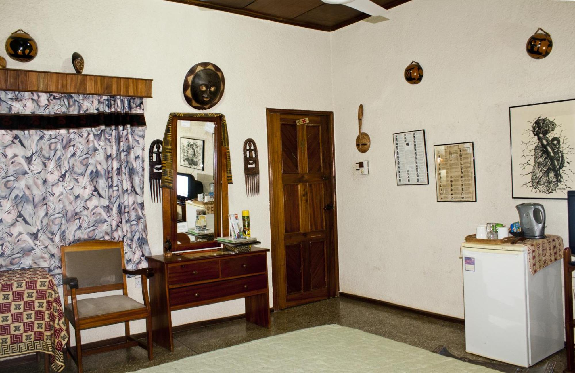 Four Villages Inn Kumasi Exterior photo