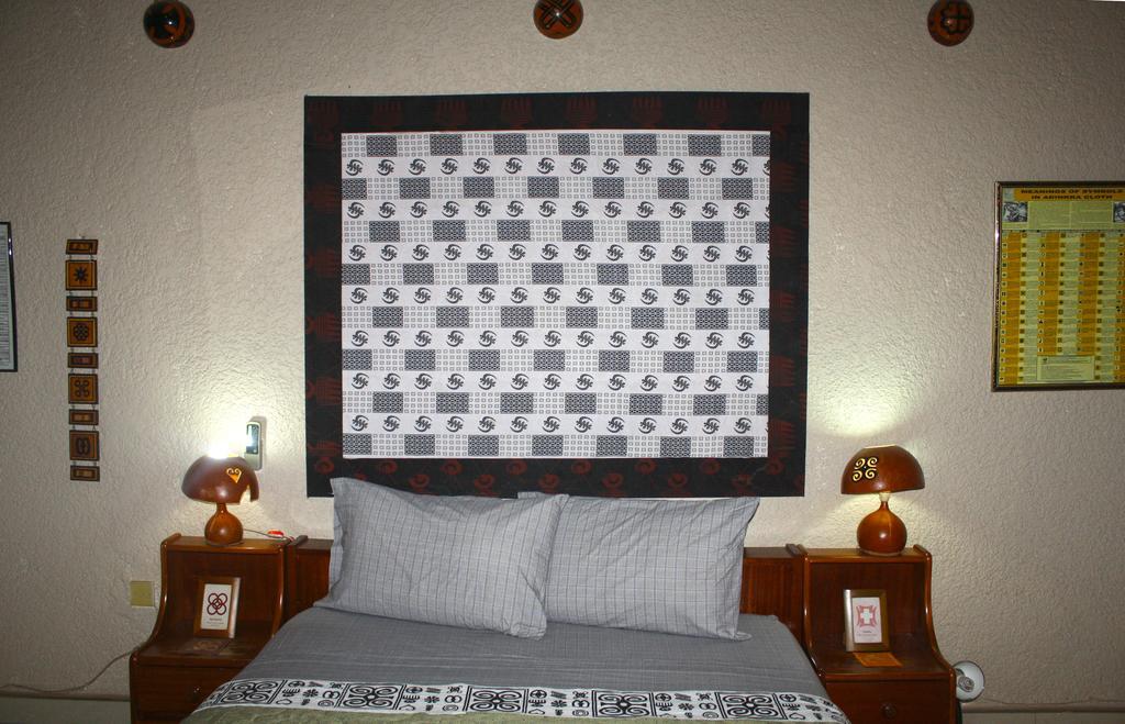 Four Villages Inn Kumasi Room photo